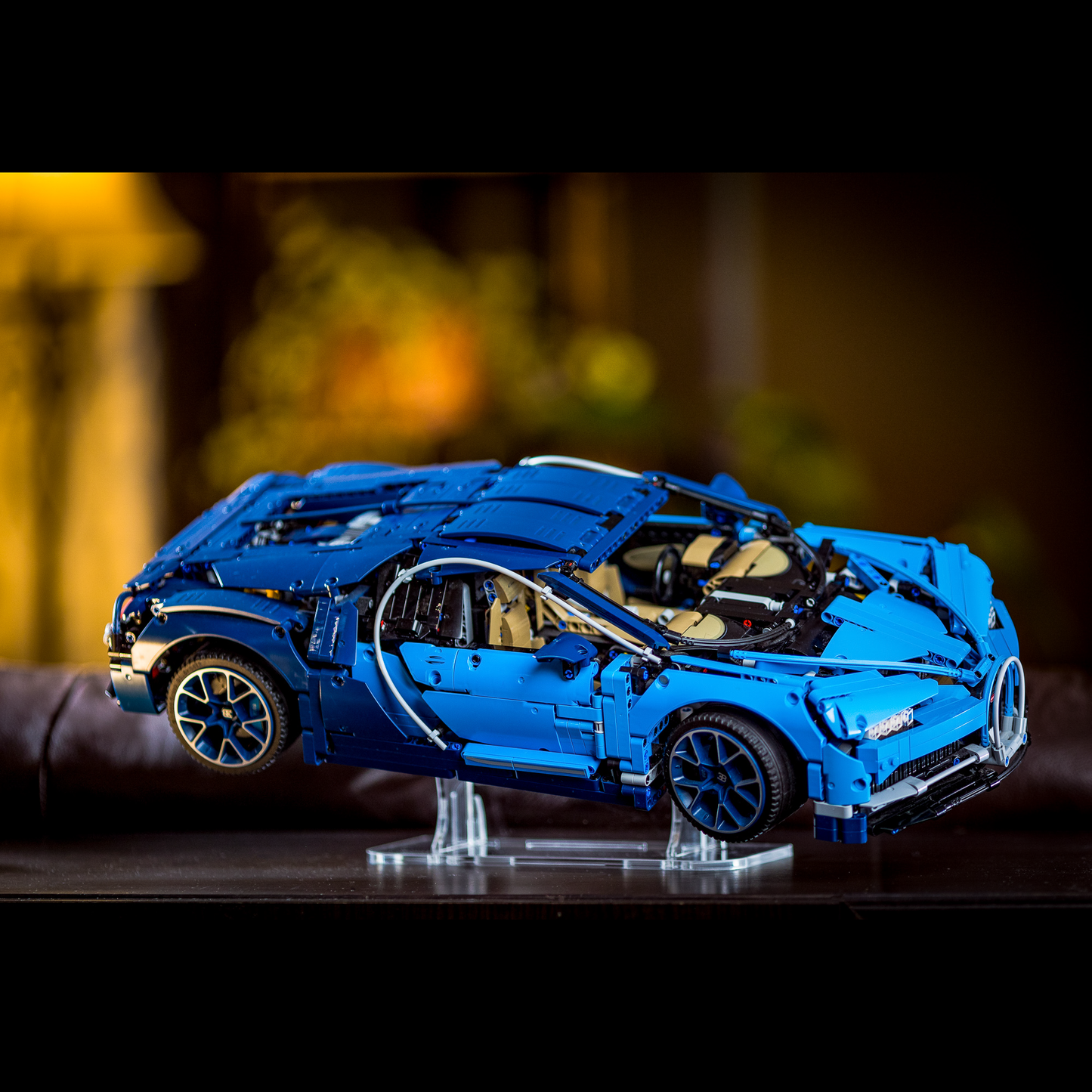 Display Stand for LEGO® Bugatti Chiron (42083)